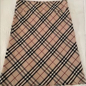 Burberry skirt